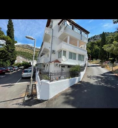 Apartments Sveti Stefan-Marko Exteriér fotografie